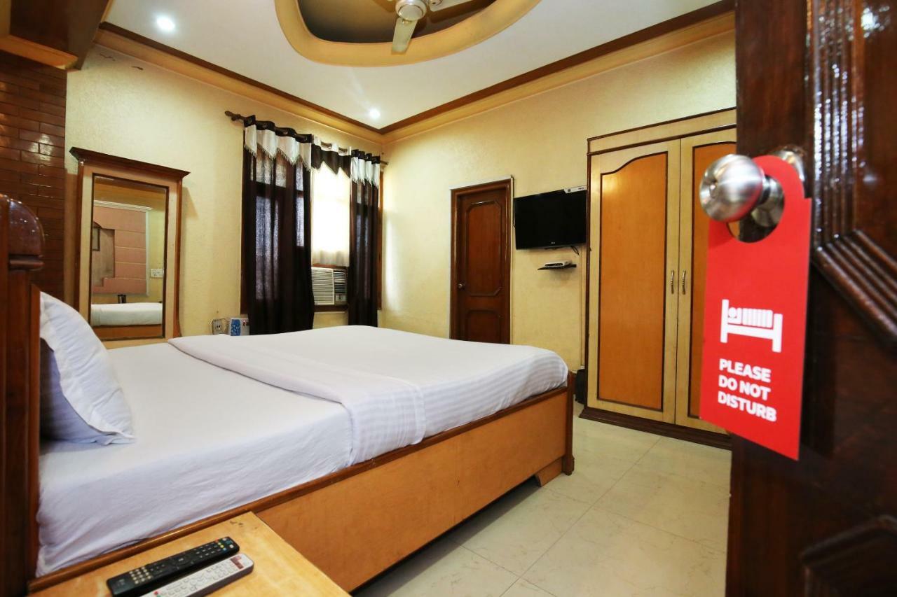 Capital O 10990 Hotel Gobind Regency Zirakpur Luaran gambar