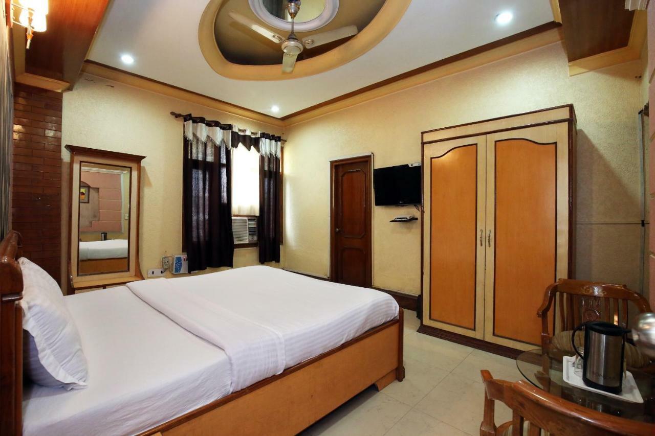 Capital O 10990 Hotel Gobind Regency Zirakpur Luaran gambar
