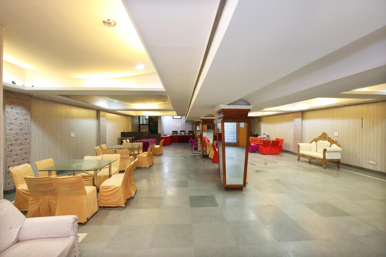 Capital O 10990 Hotel Gobind Regency Zirakpur Luaran gambar